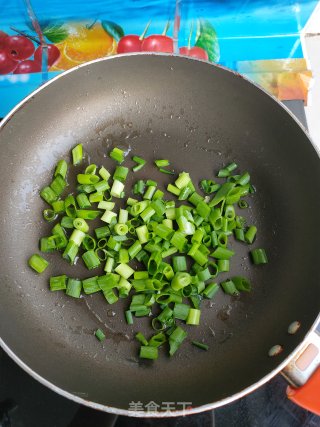 生菜摊鸡蛋的做法步骤：3