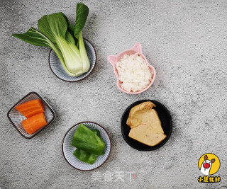 小鹿优鲜-鹅肝蔬菜烩饭的做法步骤：1