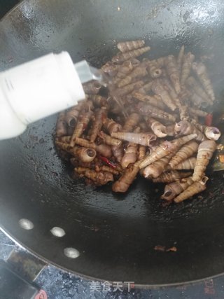 佐酒小吃：香辣钉螺的做法步骤：12