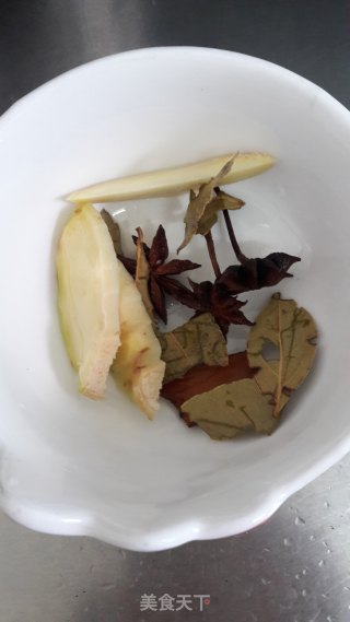 肉蛋乱炖的做法步骤：2