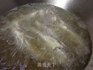 炸黄花鱼的做法步骤：3