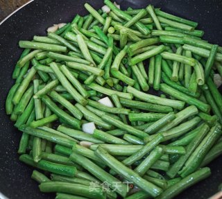 豇豆炒肉的做法步骤：7