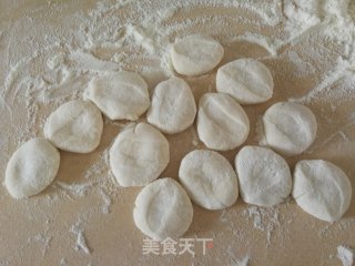 韮菜木耳鸡蛋粉条素饺的做法步骤：6
