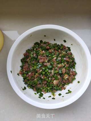 骨汤猪肉韭菜馄饨的做法步骤：6