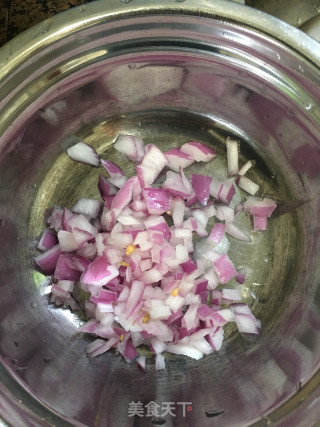 牛肉番茄意面的做法步骤：2