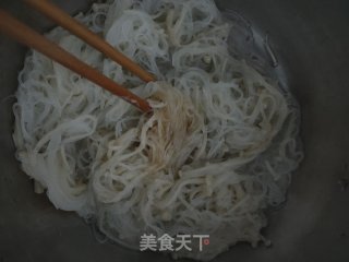 酸辣粉丝的做法步骤：3