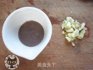 虾酱炒空心菜的做法步骤：2