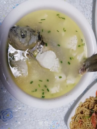 鲫鱼豆腐汤原料的做法步骤：6