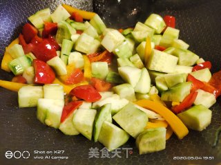牛肉炒黄瓜的做法步骤：5