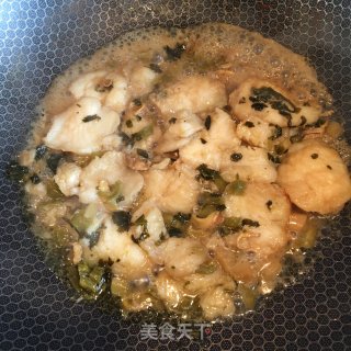 酸菜烧龙利鱼的做法步骤：5