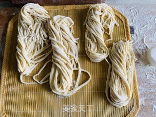 打卤面的做法步骤：2