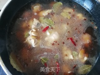 香菇玉米炖鸡腿的做法步骤：10