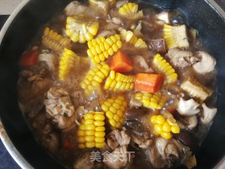 香菇玉米炖鸡腿的做法步骤：16