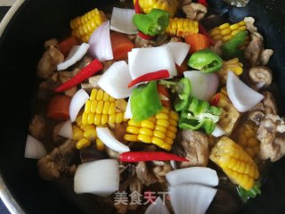 香菇玉米炖鸡腿的做法步骤：18