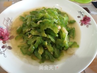 心怡凉拌蒜香苦瓜的做法步骤：3