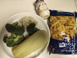通心意大利粉西蓝花沙拉的做法步骤：2