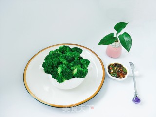 凉拌西兰花的做法步骤：6