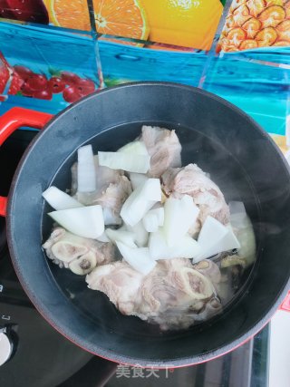 大棒骨炖冬瓜的做法步骤：4