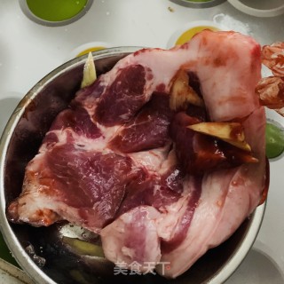叉烧肉的做法步骤：1
