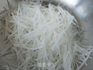 糖醋萝卜丝的做法步骤：2