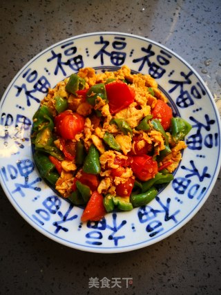 西红柿鸡蛋炒辣椒的做法步骤：8