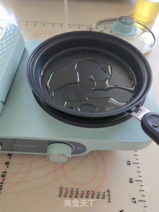 圆白菜培根煎饼配黑胡椒煎蛋的做法步骤：5