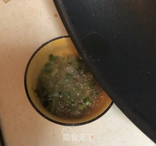 夏天了。我们需要爽口凉菜~~的做法步骤：5