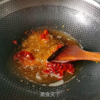 蒜苔回锅肉的做法步骤：6