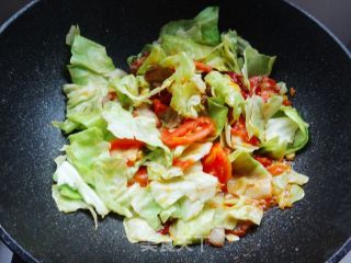 番茄炒包心菜的做法步骤：10