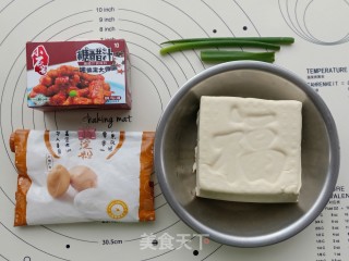 糖醋脆皮豆腐的做法步骤：1