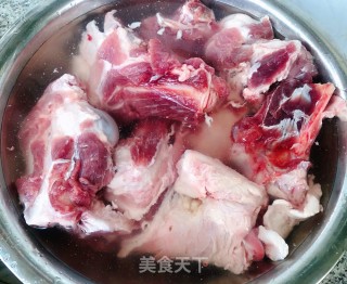 海带豆腐筒骨汤#肉类#的做法步骤：1