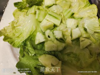 火腿肠生菜鸡蛋水果沙拉的做法步骤：5