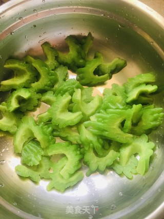 苦瓜拌海米的做法步骤：7