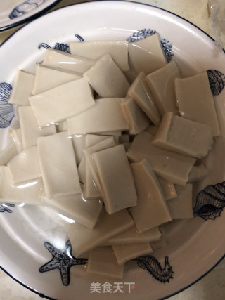 木耳千页豆腐的做法步骤：2