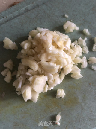 蒜泥黄瓜的做法步骤：2