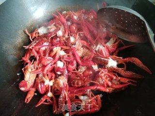 魔芋烧小龙虾的做法步骤：2