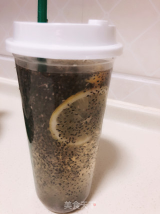柠檬蜂蜜奇亚籽饮料的做法步骤：4