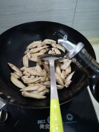 红烧翅尖的做法步骤：5