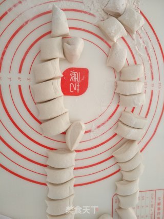 荠菜肉馅饺子的做法步骤：10