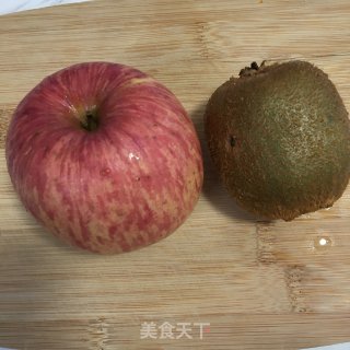 水果沙拉的做法步骤：1