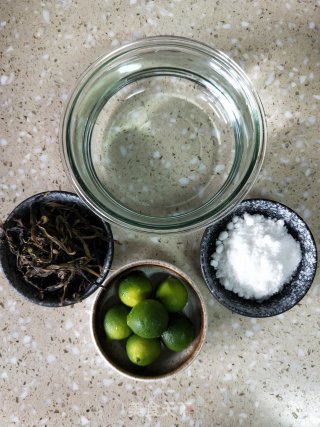 青柠蜂蜜茶冻的做法步骤：1
