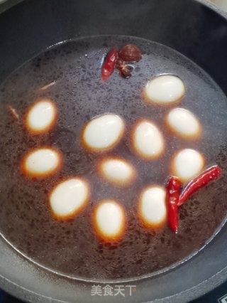 卤鸡蛋的做法步骤：6