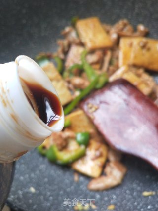 老豆腐炒肉片的做法步骤：7