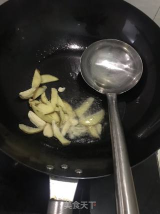 红烧土鸡的做法步骤：2