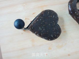 芝麻玫瑰红糖凉粉的做法步骤：11