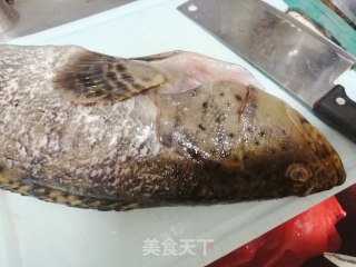 0基础蒸包公鱼的做法步骤：1