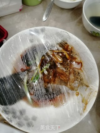 0基础蒸包公鱼的做法步骤：2