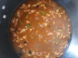 蒜苔炸酱面的做法步骤：17
