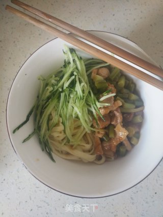 蒜苔炸酱面的做法步骤：20