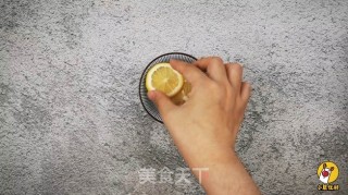 奶香烩银鳕鱼的做法步骤：2